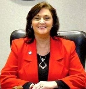 lee caldwell in chair